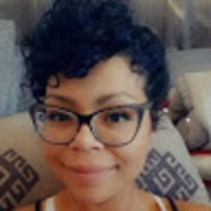 Meet your Posher, Cassandra